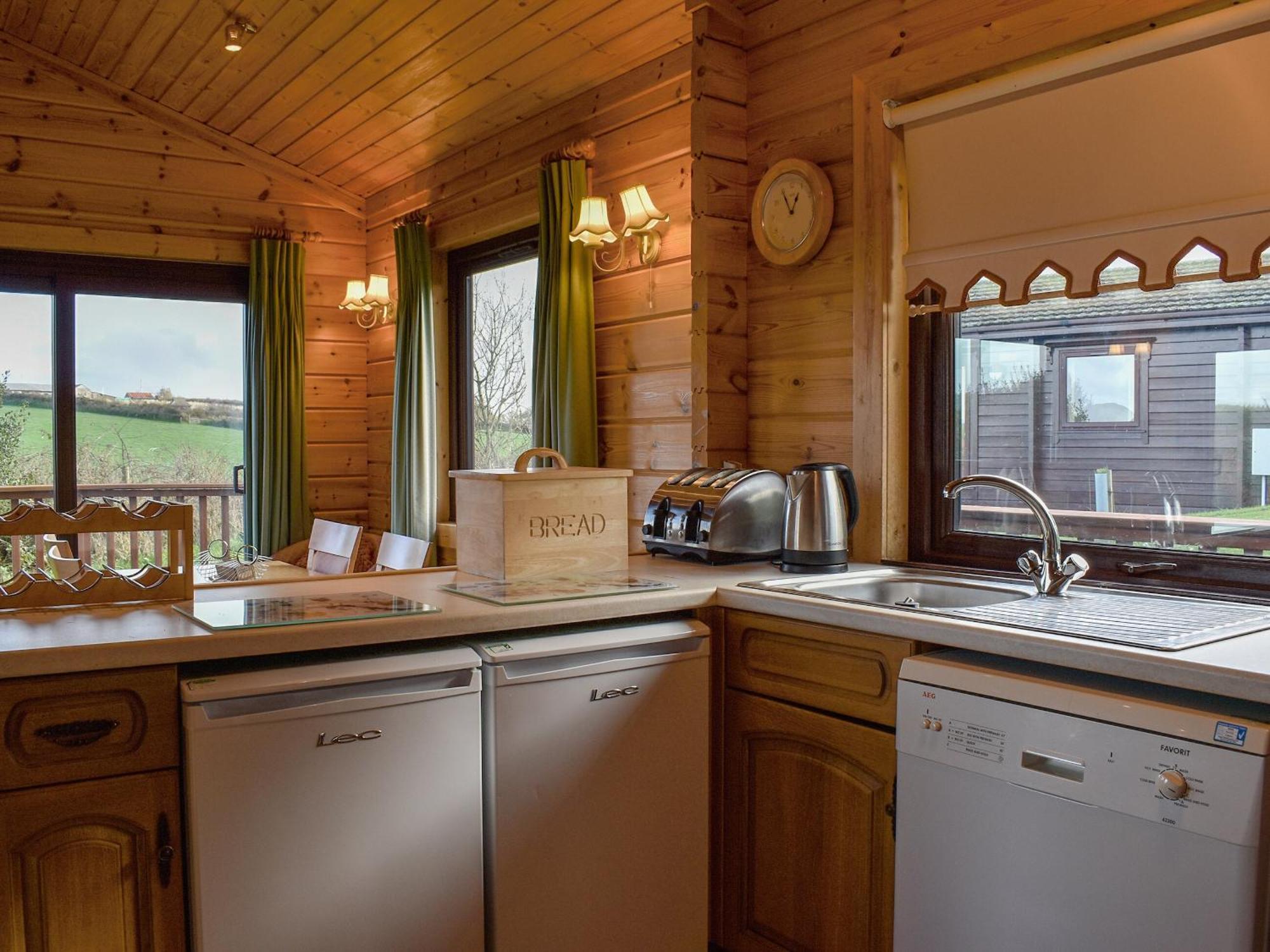 Jasmine Lodge Woolfardisworthy  エクステリア 写真